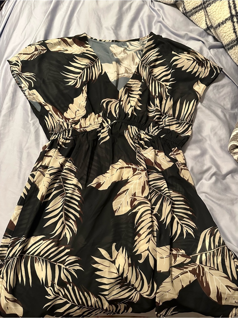 Cupshe Black and Cream Tropical Leaf Swim Coverup
